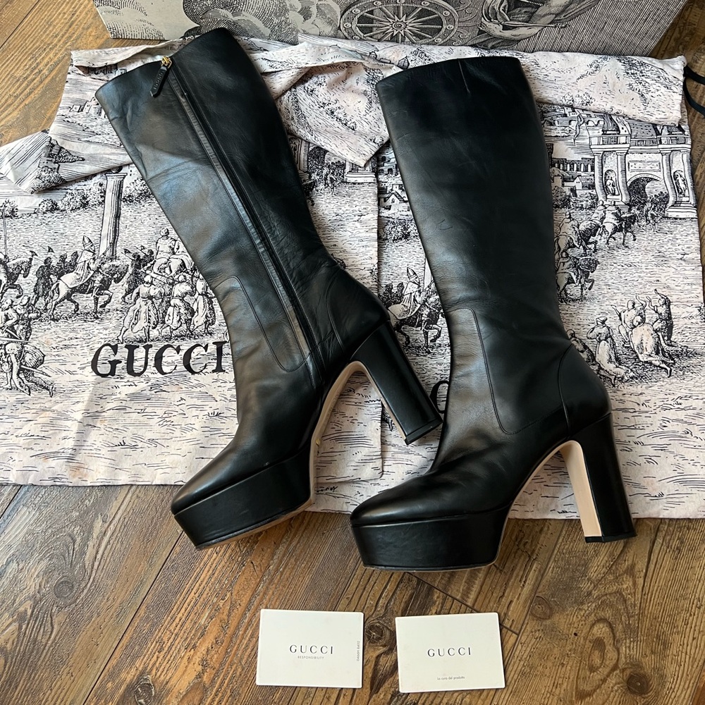 Gucci Leather platform knee boots
